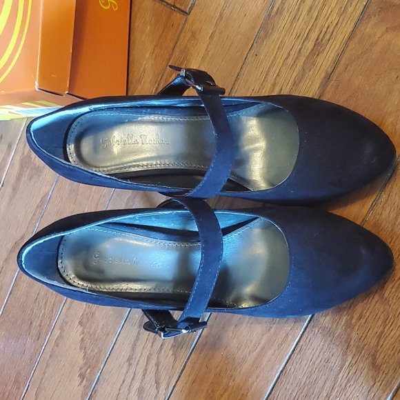 Gabriella Rocha - Picture 6 of 8